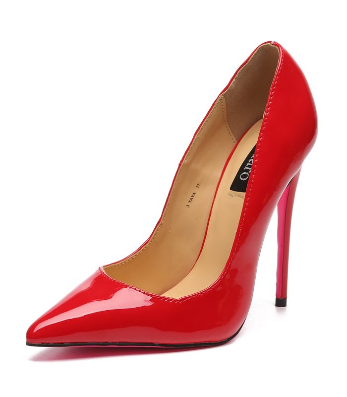 Red shiny hot sale pumps