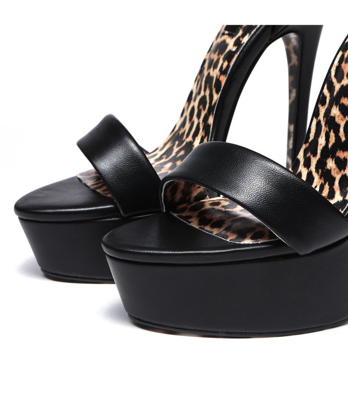 Giaro Plateau Pumps KITTY Black Matte