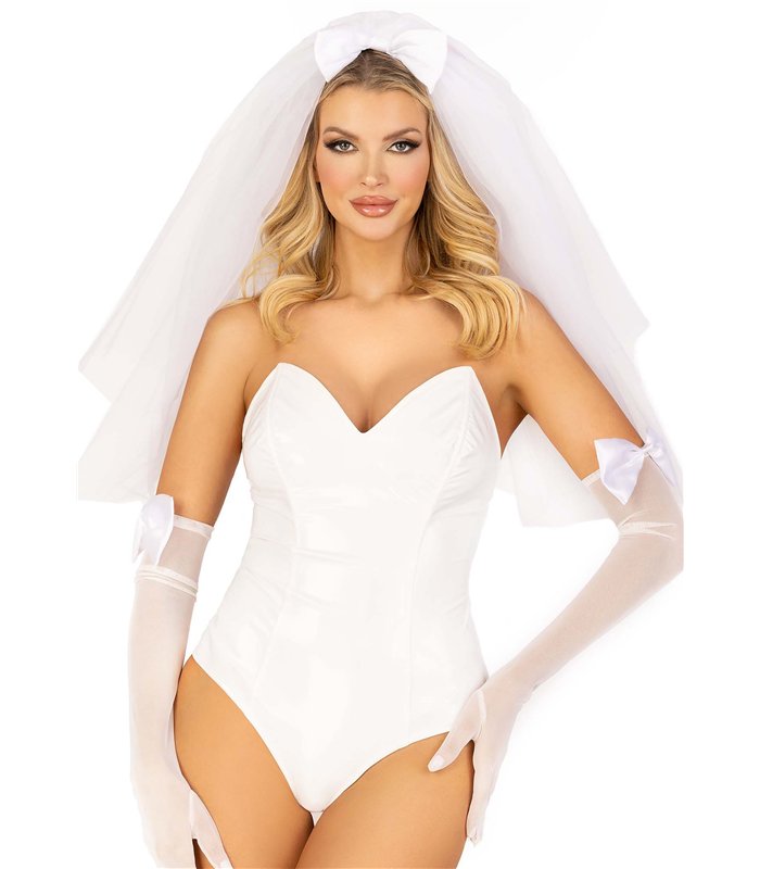 Tiered bridal veil